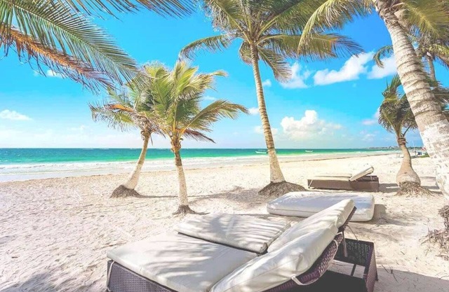 Unique 1BR Suite | Superb Location Beach & Main St