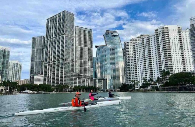 Unique 8BR Townhouse w/Heated Pools – 10% Off Thanksgiving!