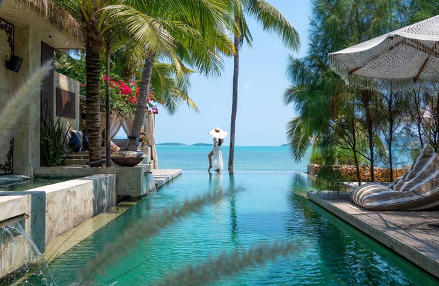 Unique Beachfront Mansion in Koh Samui top location