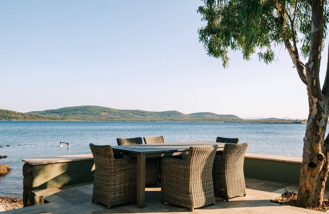 Unique Cunda Experience, Stone House w Private Bay