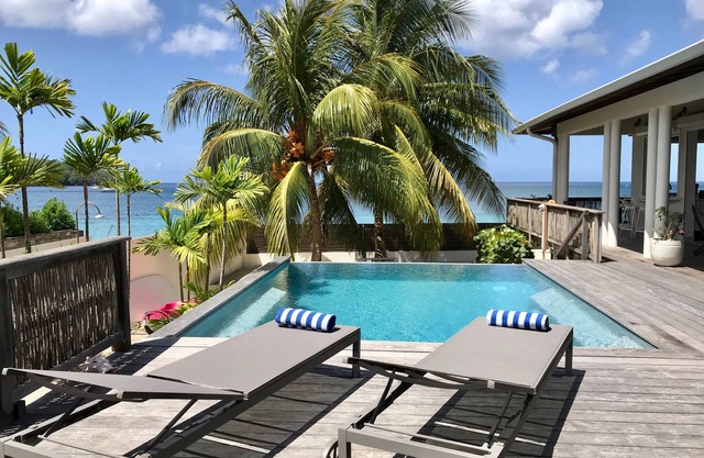 Unique dream villa in Martinique, infinity pool, sea view + beach access