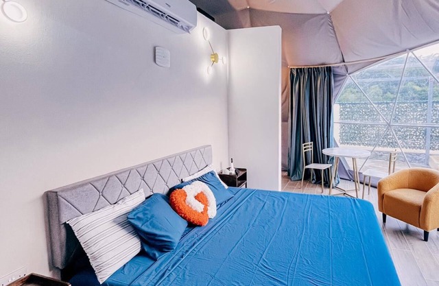 Unique Geodome Getaway – Private Hot Tub, nearby river and a Touch of Luxury