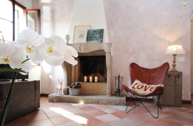 Unique house on the river in a quiet Village Close To Padova And Venice