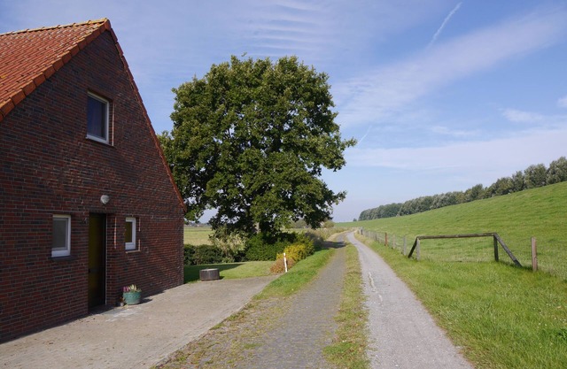 Unique secluded location directly on the dyke