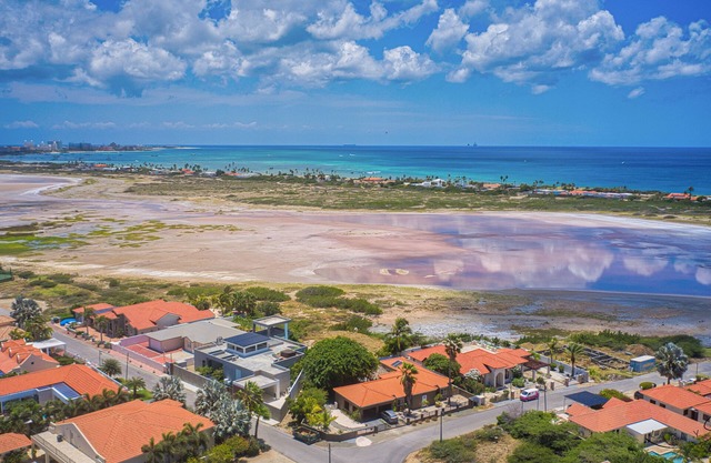 Unique studio with swimming pool, walking distance to the beach, with great view