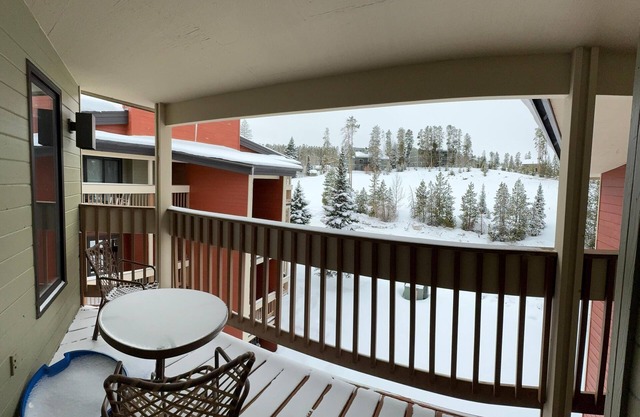 Unit 131: 2 BR, 2 BA in Winter Park, Sleeps 6
