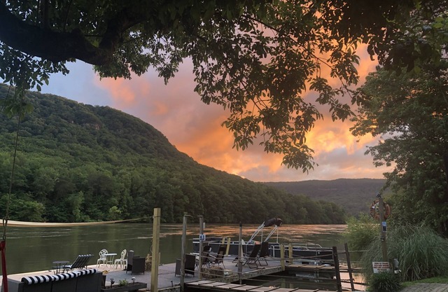 Unit A - Ground Floor River Front Vacation Condo. Mountain Views/Water Access!