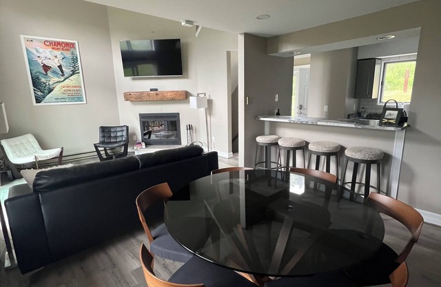 UPDATED 3 bed/2 bath Condo in Ellicottville NY across from Holiday Valley