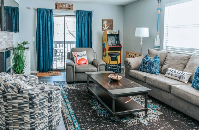 Updated Branson Condo w/Indoor Pool Access!