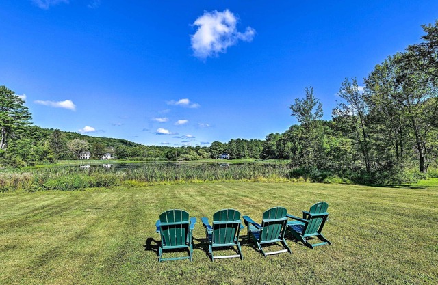 Updated Canaan Farmhouse: Pond & Sunset Views!