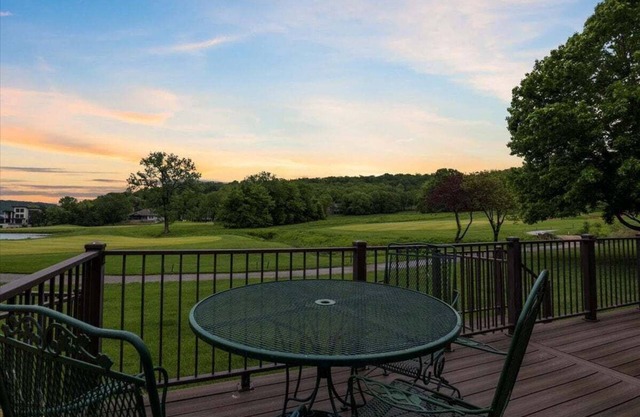 Updated Golf Cottage in Old Kinderhook w/Pickleball, Pool & Lake Access