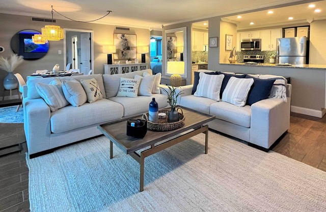 Updated ‘Lake Daze’ Condo w/Amazing Pool!