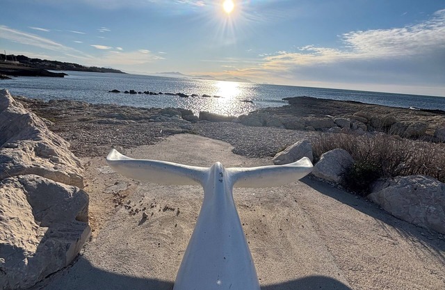 Upmarket 3 bedroom villa with garden and Jacuzzi close to the sea