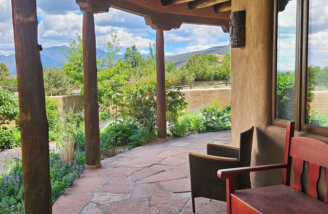 Upscale Serenity with 360 Views- Mini Split AC great indoor/outdoor space