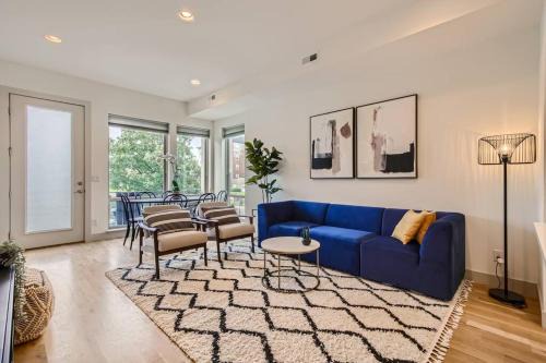 Upscale Townhome w/Stunning Rooftop Views