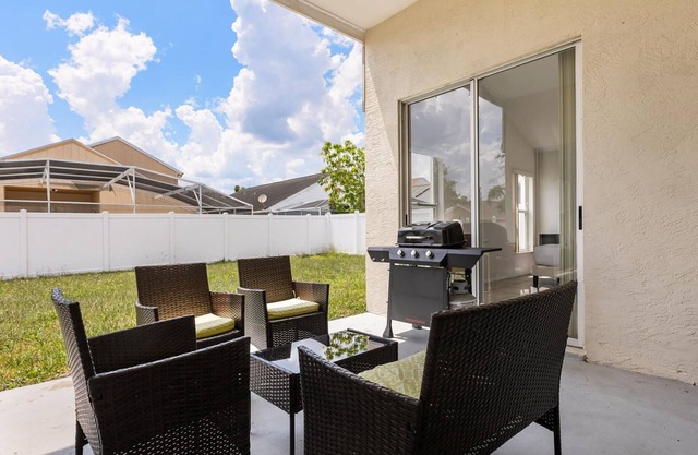 Upstay 3BR Family-friendly Stylish Retreat w Patio