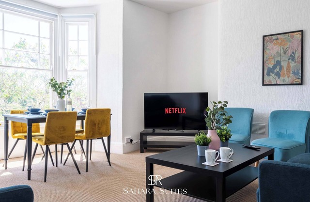 Upto 20% Off |Stylish 4BR Contractor Stay|Parking
