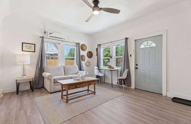 Uptown OKC Studio | 15 mins to OKC State Fair Park #22A
