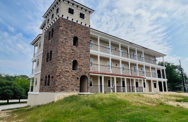 Uptown River Front Condos #303