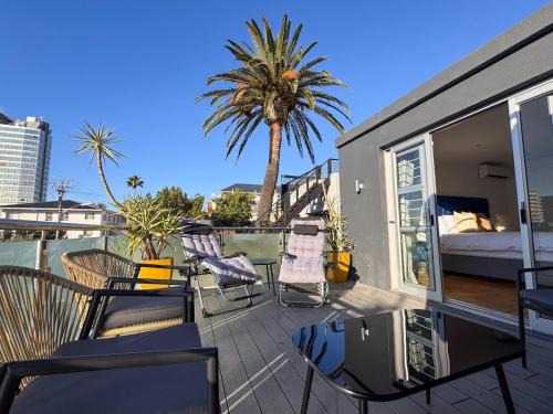 Urban Oasis Penthouse-Jacuzzi!