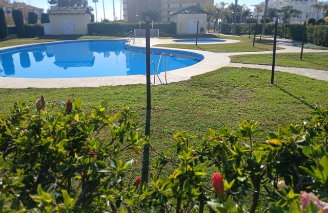 Urbanization Bahia, Mezquitilla just 3 minutes from the beach.