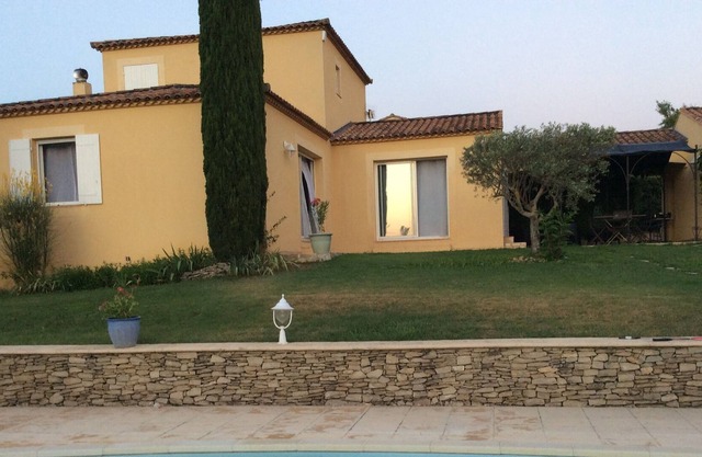 Uzès and surroundings 4 STAR AIR CONDITIONED VILLA WITH SWIMMING POOL FOR 6