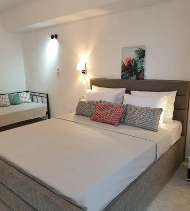 V-Suites