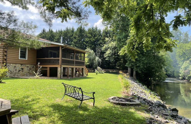 Vacation along the Valley River