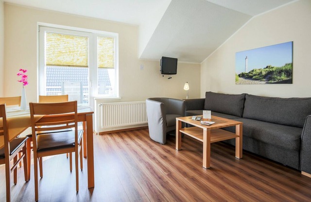 Vacation apartment/apartment for 4 guests with 40m² in Fehmarn (51623)