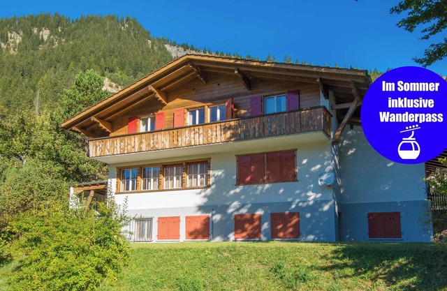 Vacation apartment, close to the center, with a magnificent view of the mountains.