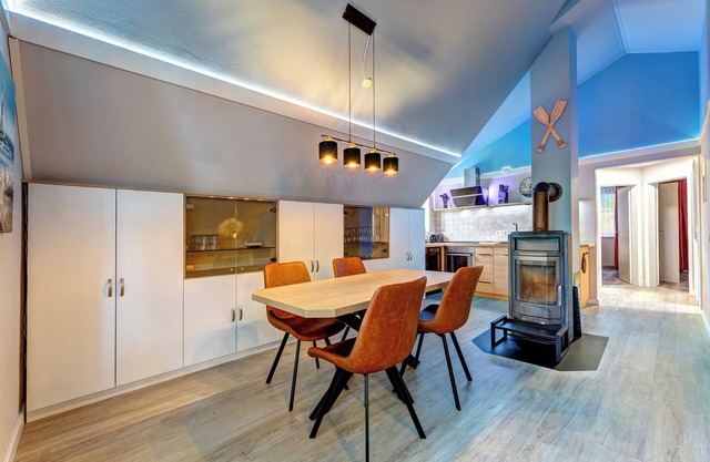 Vacation apartment with private sauna and fireplace, right on the beach.