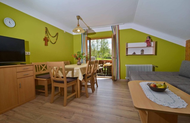 Vacation apartment with 2 bedrooms, each with a balcony