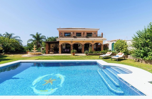 Vacation Home 'La Huerta Del Sur' with Mountain View, Pool, Garden & Wi-Fi