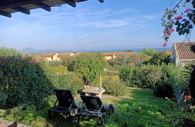 Vacation home 200 m from the beach