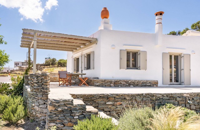 Vacation Home "Black Tower Villa" with Sea View, 2 Private Terraces & Wi-Fi