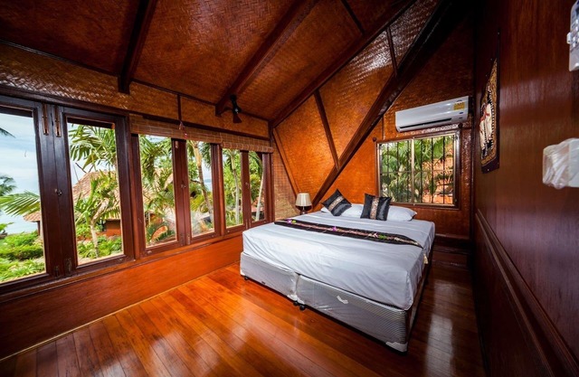 Vacation home for 4 guests with 120m² in Bang Po (248202)