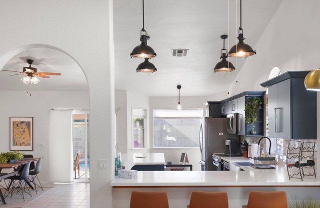 Vacation Home in Chandler! Right Next to Downtown! Private Pool & Patio