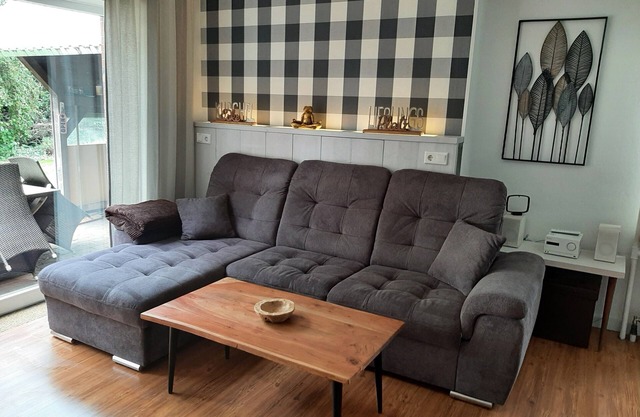 Vacation home in Emden, 6 pers., large garden, pets