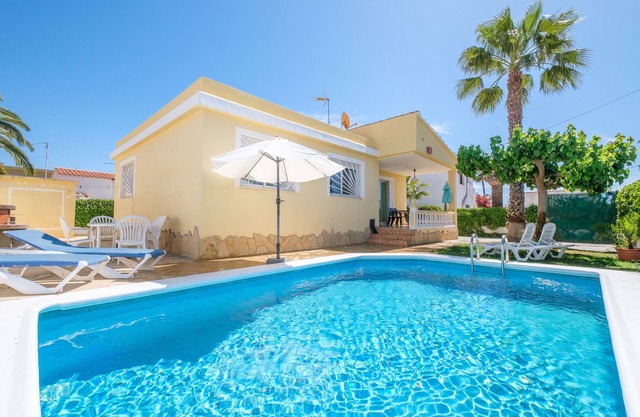 Vacation Home "Marblau 2" with Private Pool, Terrace & Wi-Fi