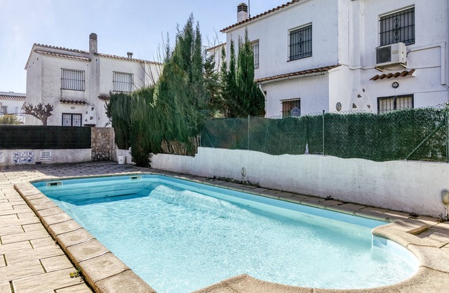 Vacation Home "Villa La Flor" with Shared Pool & Wi-Fi