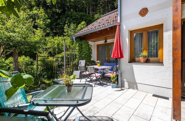 Vacation home Waldsicht - FH (4-10 persons, 5 bedrooms)