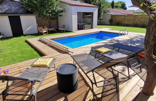 Vacation home with heated pool and spa
