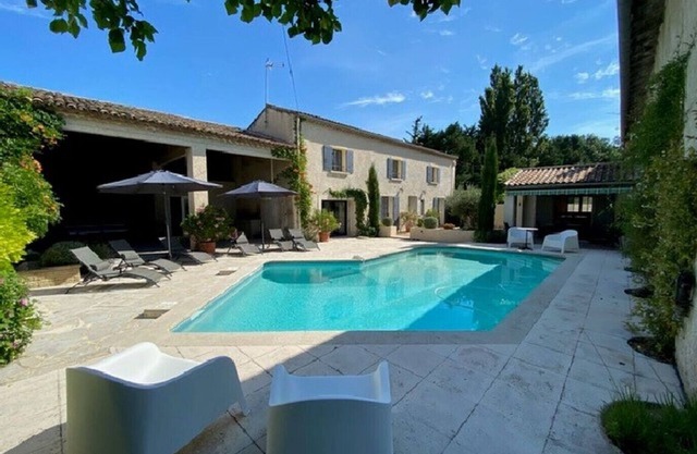 Vacation rental house with pool SENAS LS1-316