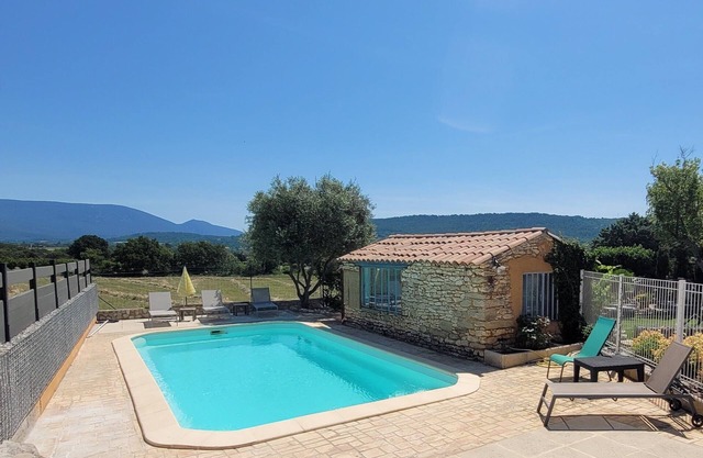 Vacation rental with quiet Gite Artemiss Provence Gervais