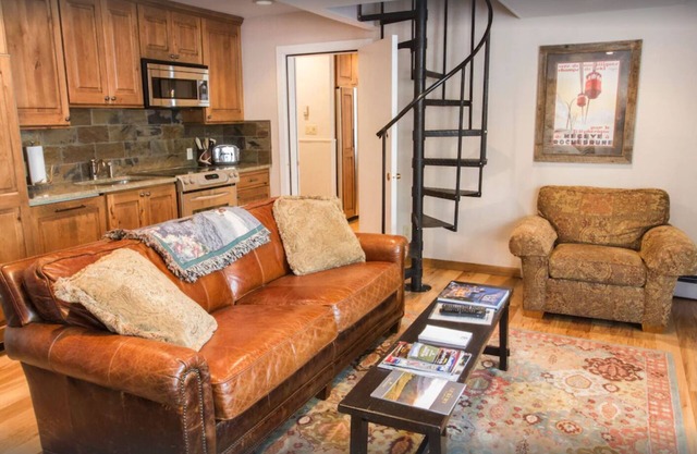 Vail Village- One Bedroom PLUS, One Large Lofted Bedroom #8
