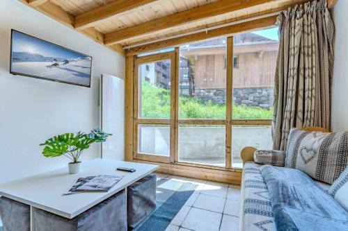 Val Thorens heart of resort Ski charm & comfort