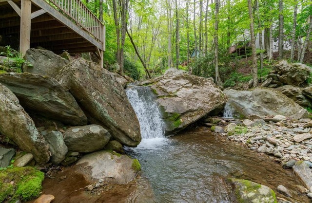 Valley Creek Cabin- Mountain Cabin, Waterfront (by Creek and Waterfall), Pet Friendly, Two King B.