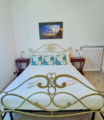 Varigotti Tropical Garden - full floor apartment