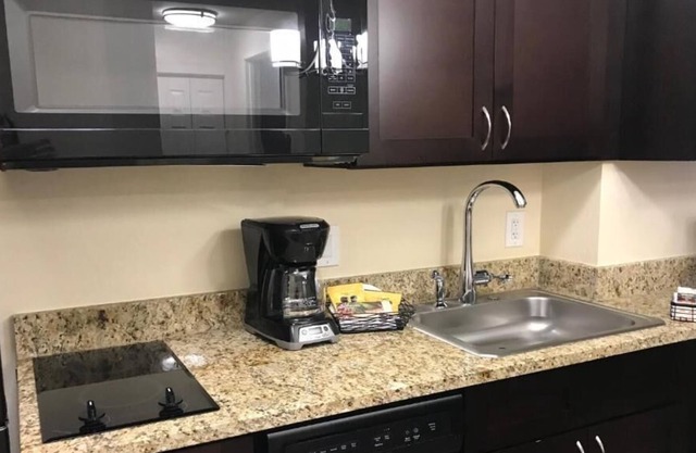 Varsity Clubs of America-Tucson Chapter offers Pool & Kitchenette"