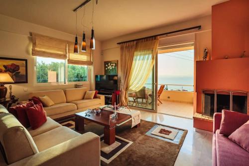 Verga Sunset Gem - Ilia Seaview Private Retreat